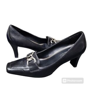 Liz Claiborne First Issue Black Leather Agatha Pumps Size 6.5